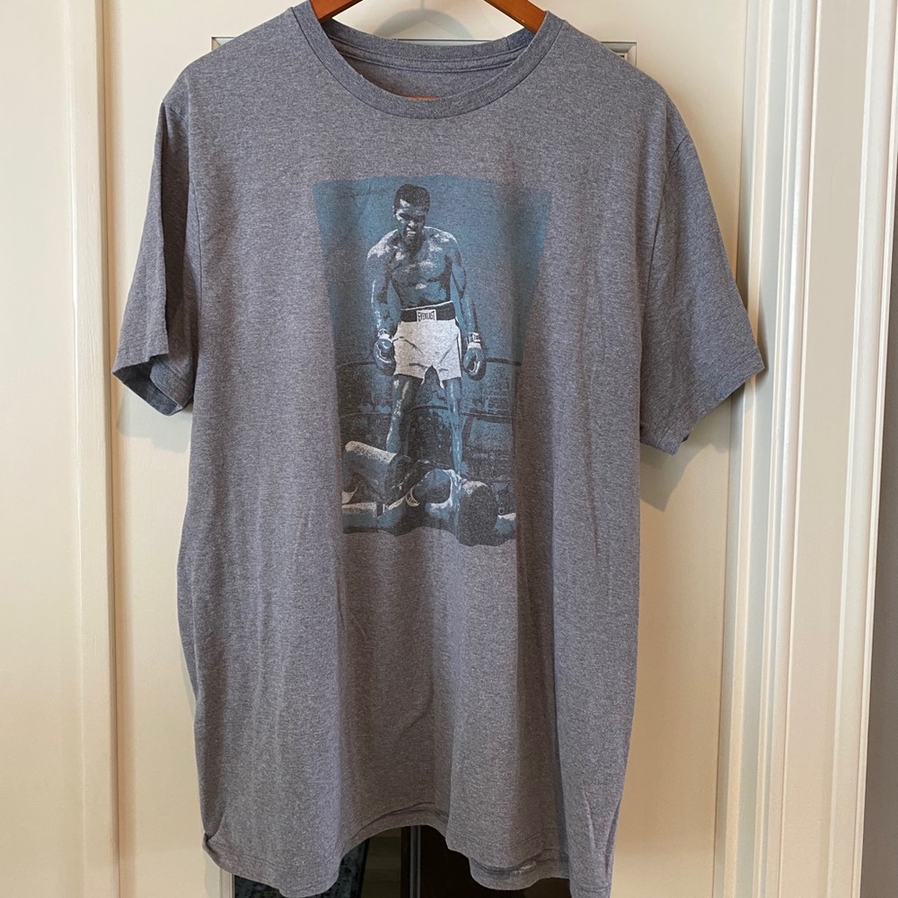 Old Navy Muhammad Ali T-shirt
